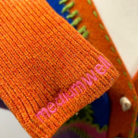 MEDIUM WELL Vintage Sweater - Picture 7 of 15